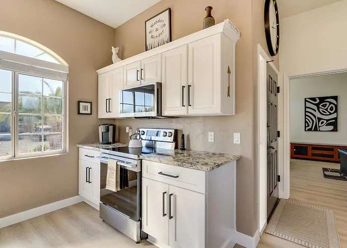 Private Golf Cart! 55-plus Valley Getaway Holiday home